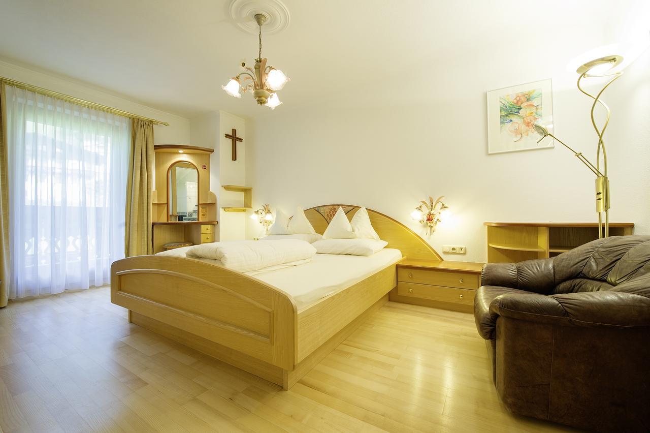 Hotel Der Paternwirt Maria Luggau Esterno foto