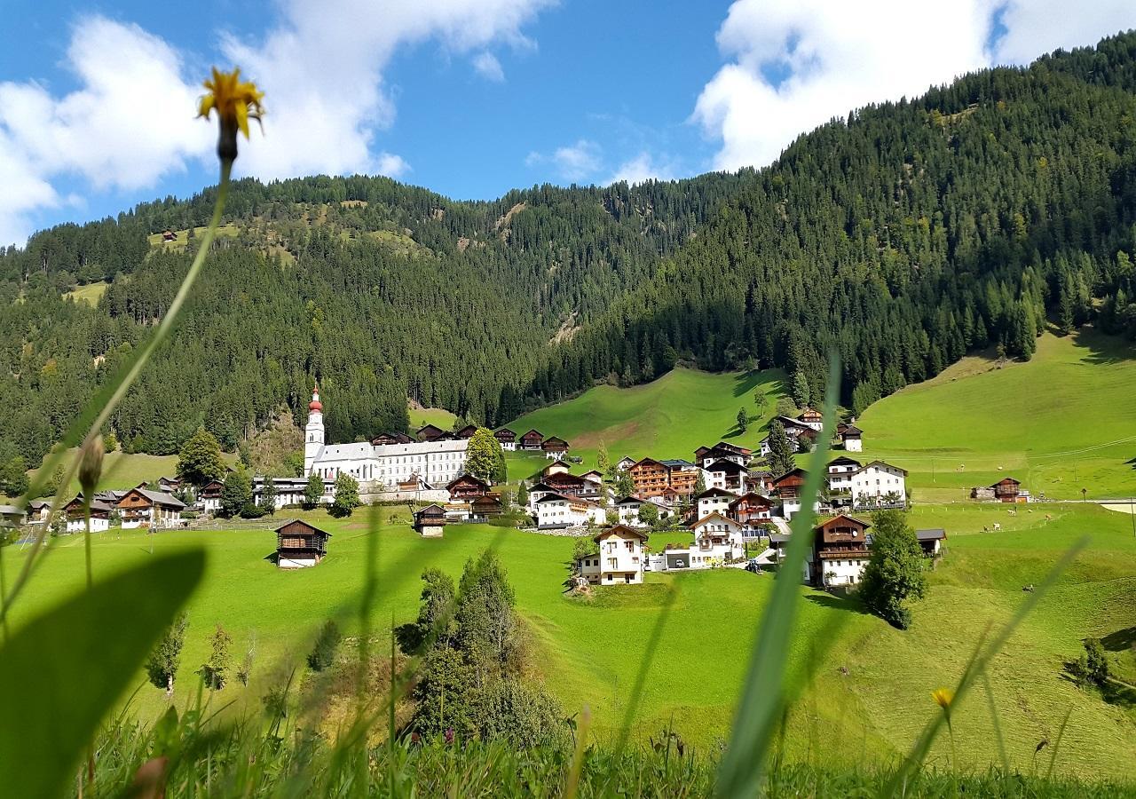 Hotel Der Paternwirt Maria Luggau Esterno foto