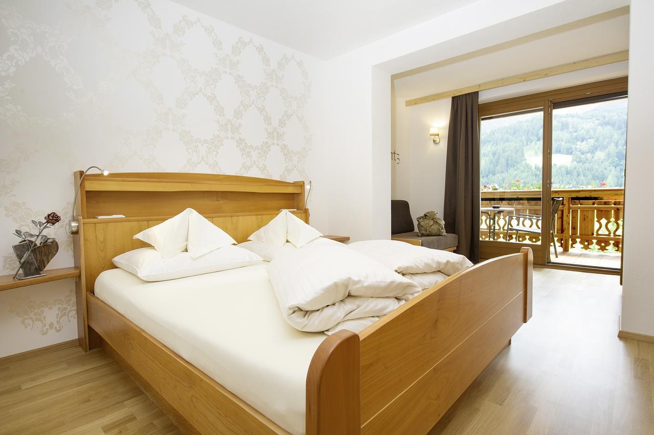 Hotel Der Paternwirt Maria Luggau Esterno foto
